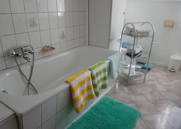 Ferienwohnung Ehrenfriedersdorf Апартаменты *